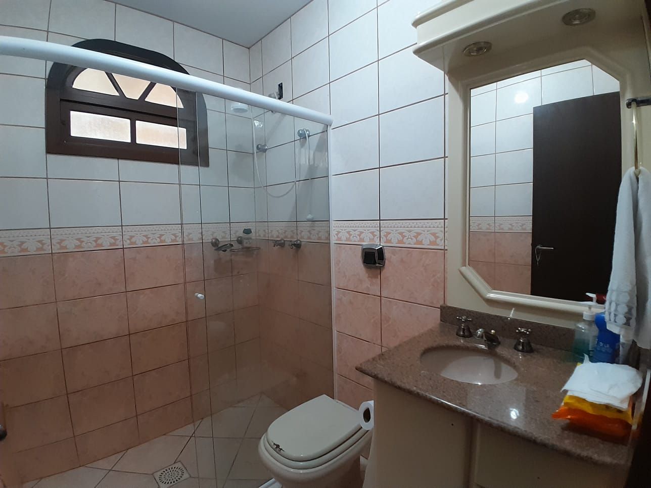 Casa à venda no Maluche: 