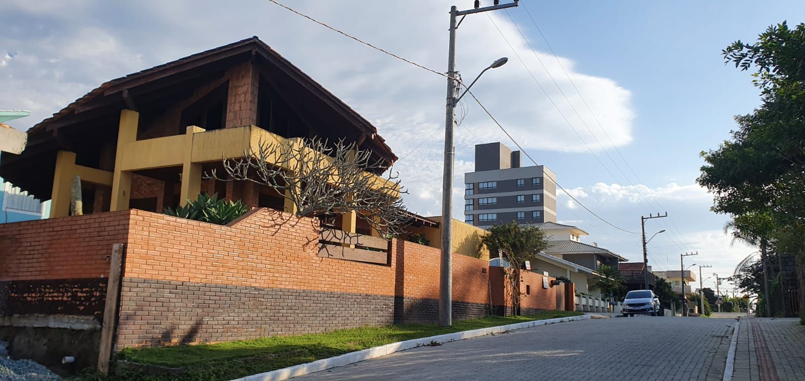 Casa à venda no Itacolomi: 