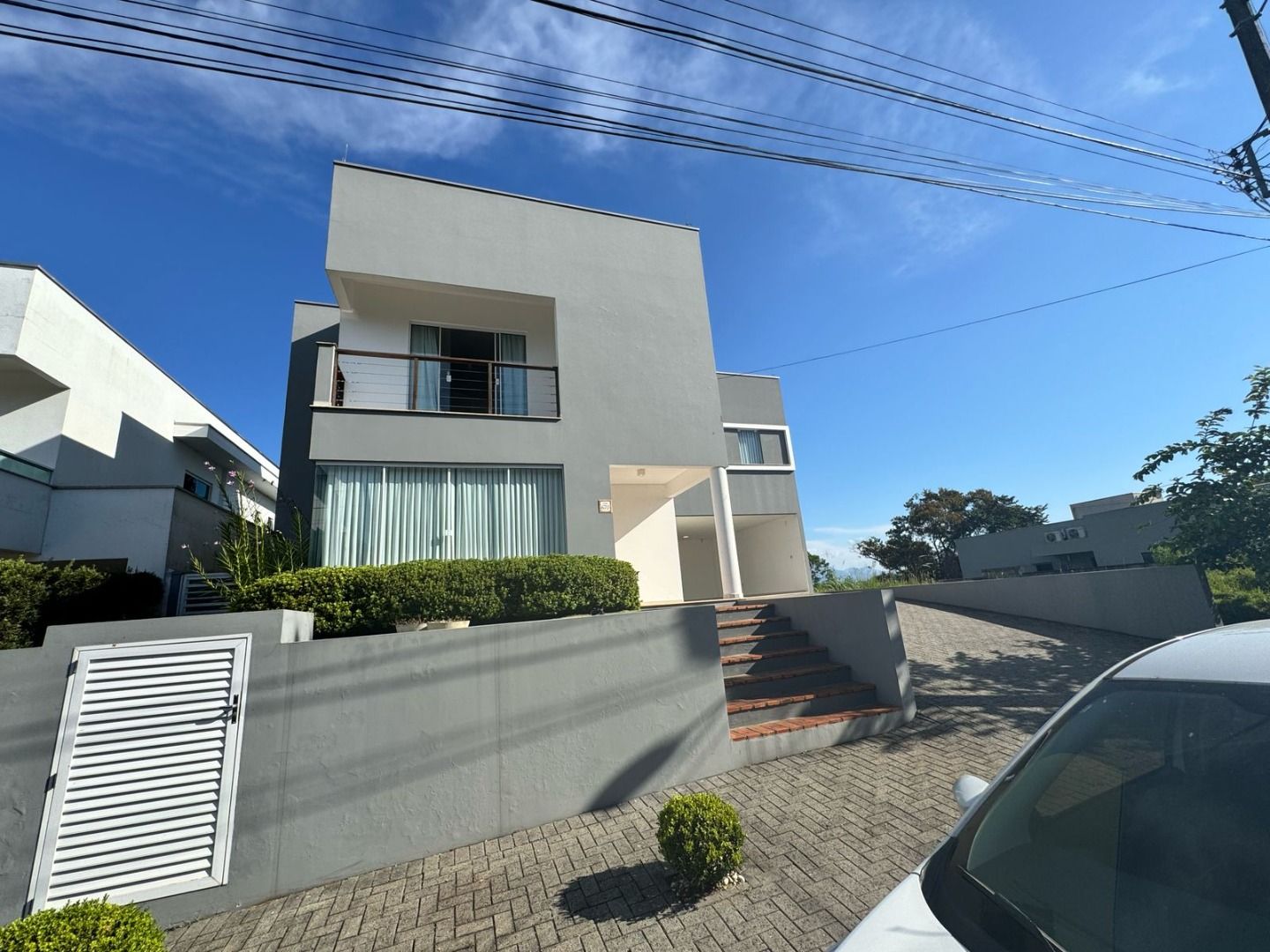 Casa à venda no Primeiro de Maio: 