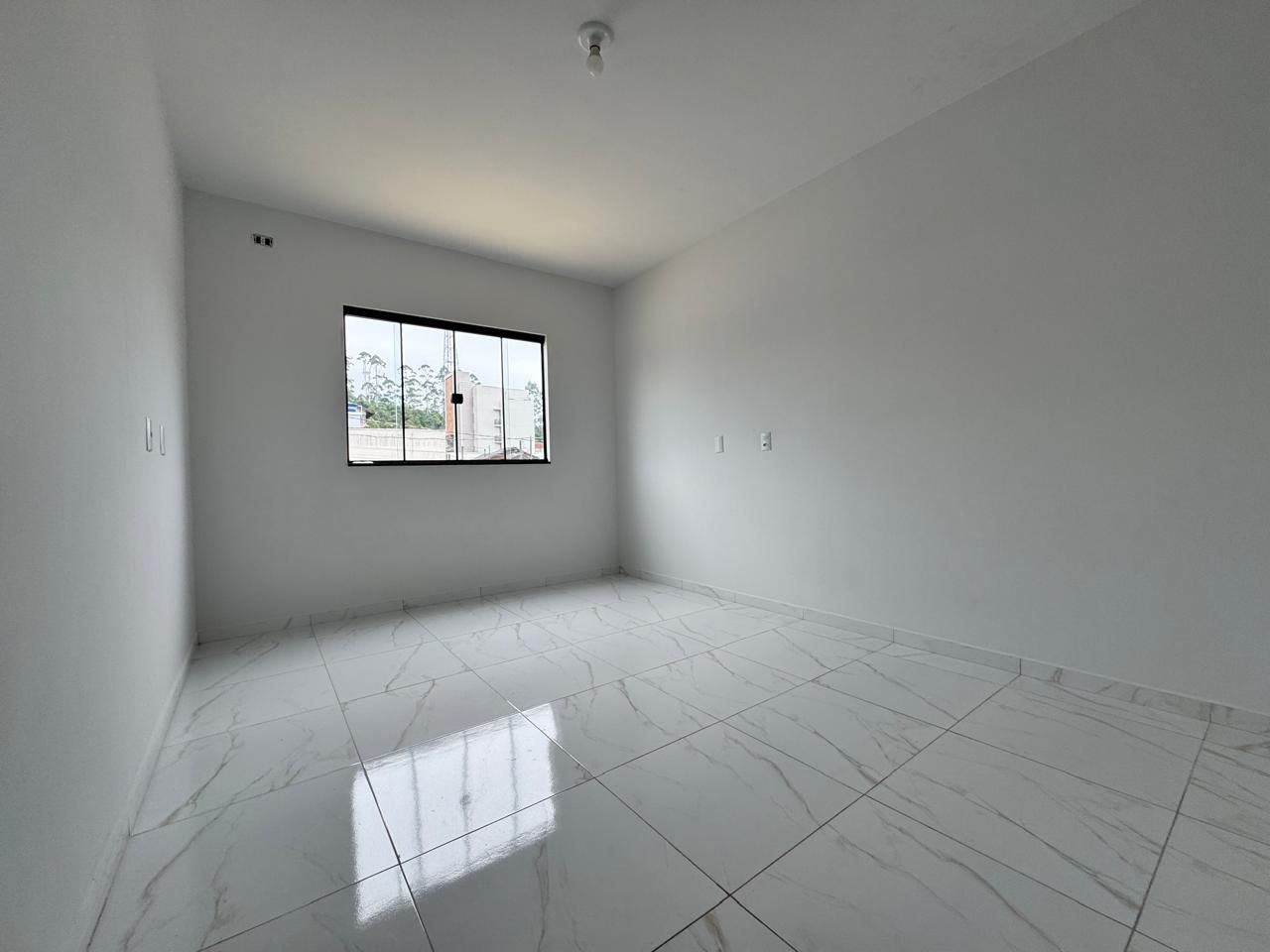 Casa à venda no Azambuja: 