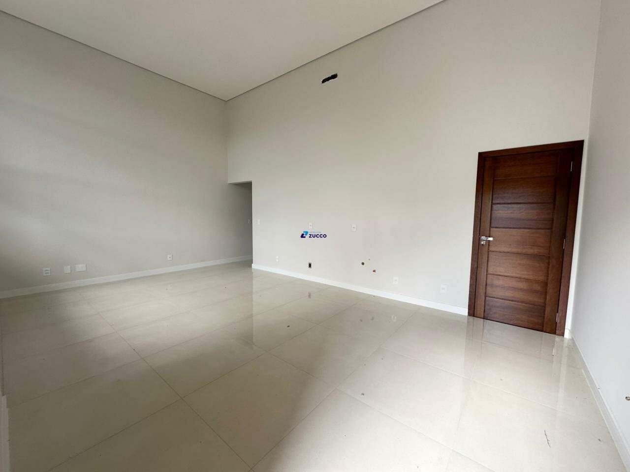 Casa à venda no Aimore: 