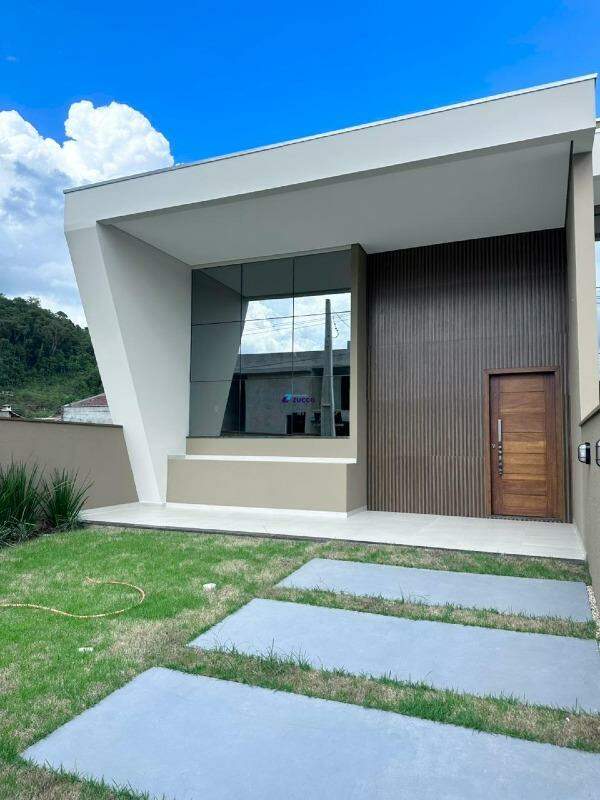 Casa à venda no Aimore: 