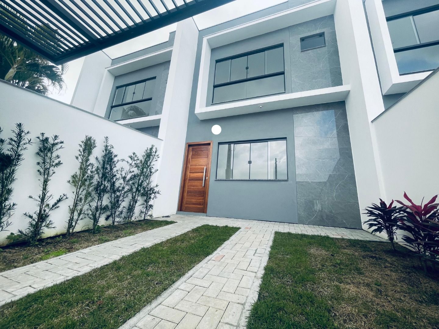 Casa à venda no Limoeiro: 