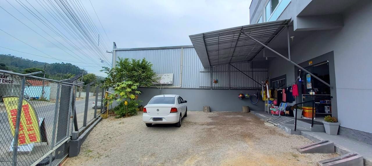 Casa à venda no Limoeiro: 