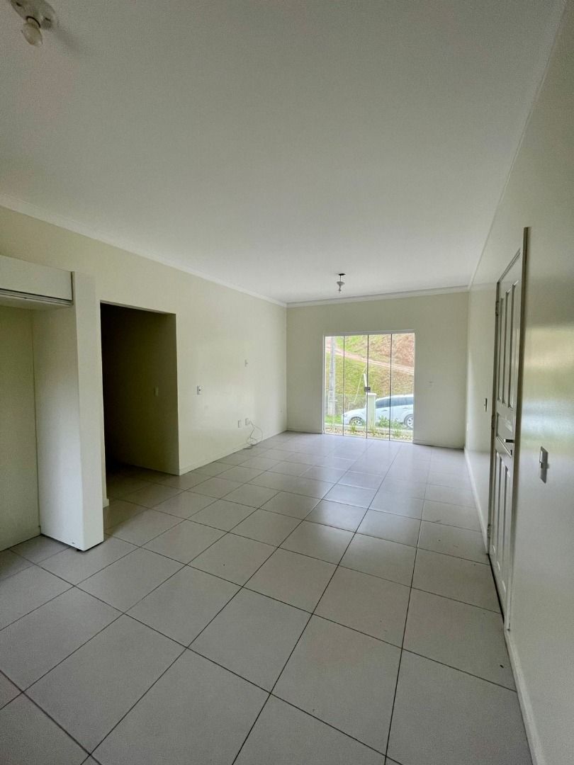 Casa à venda no Azambuja: 