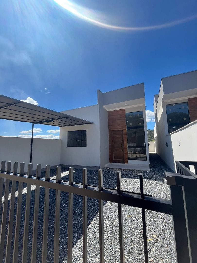 Casa à venda no Dom Joaquim: 