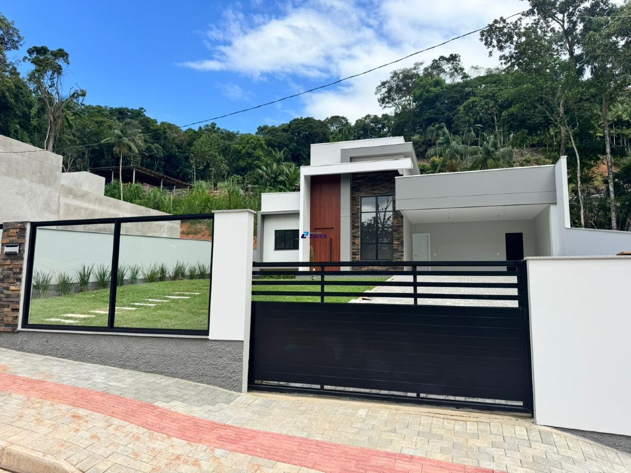 Casa à venda no Azambuja: 