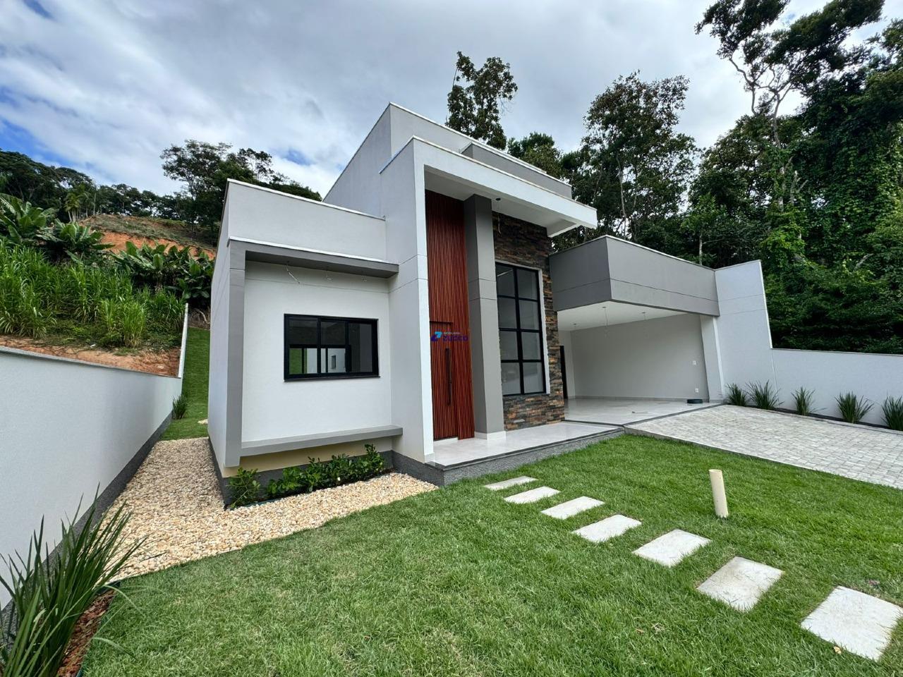 Casa à venda no Azambuja: 