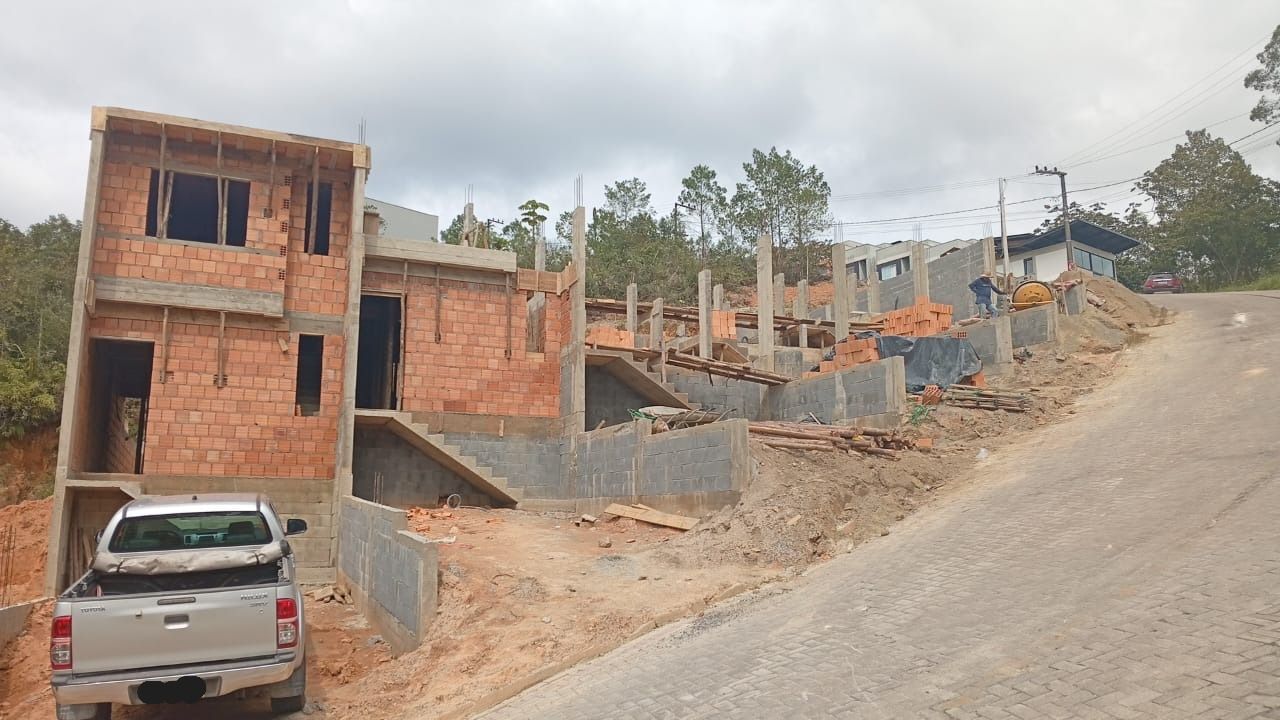 Casa à venda no São Pedro: 