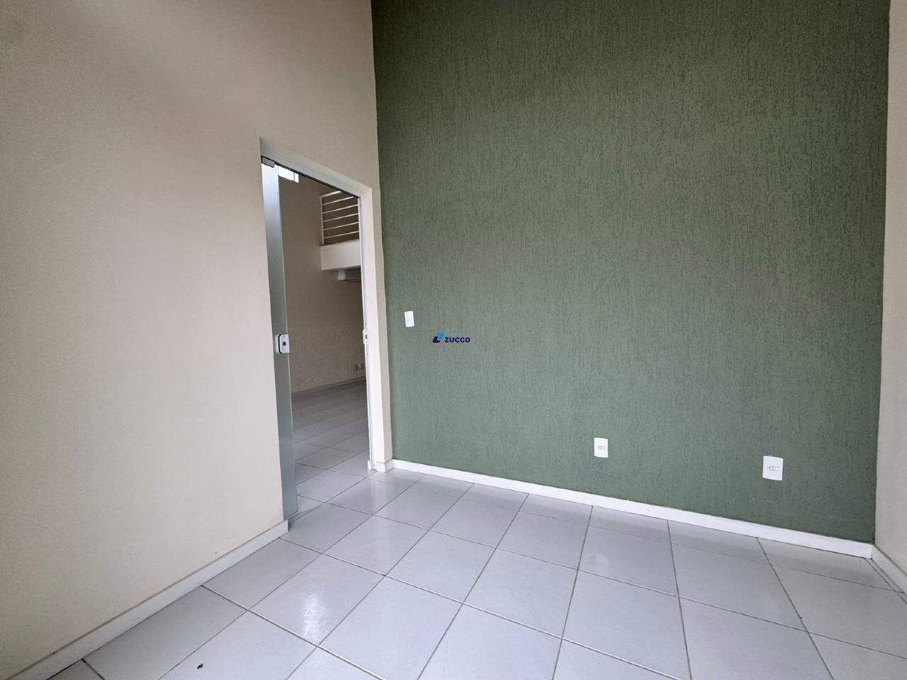 Sala para aluguel no Centro: 