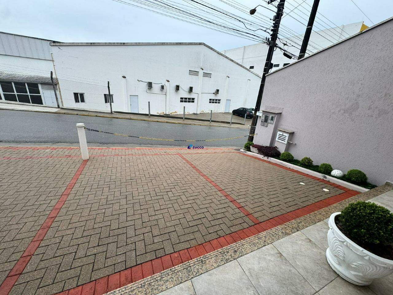 Sala para aluguel no Centro: 