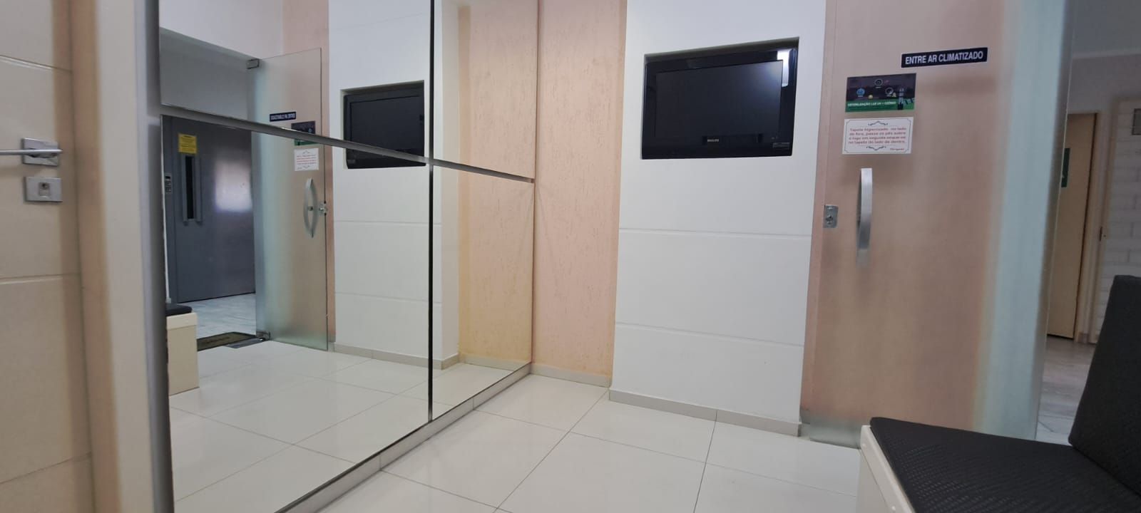 Sala à venda no Centro 1: 