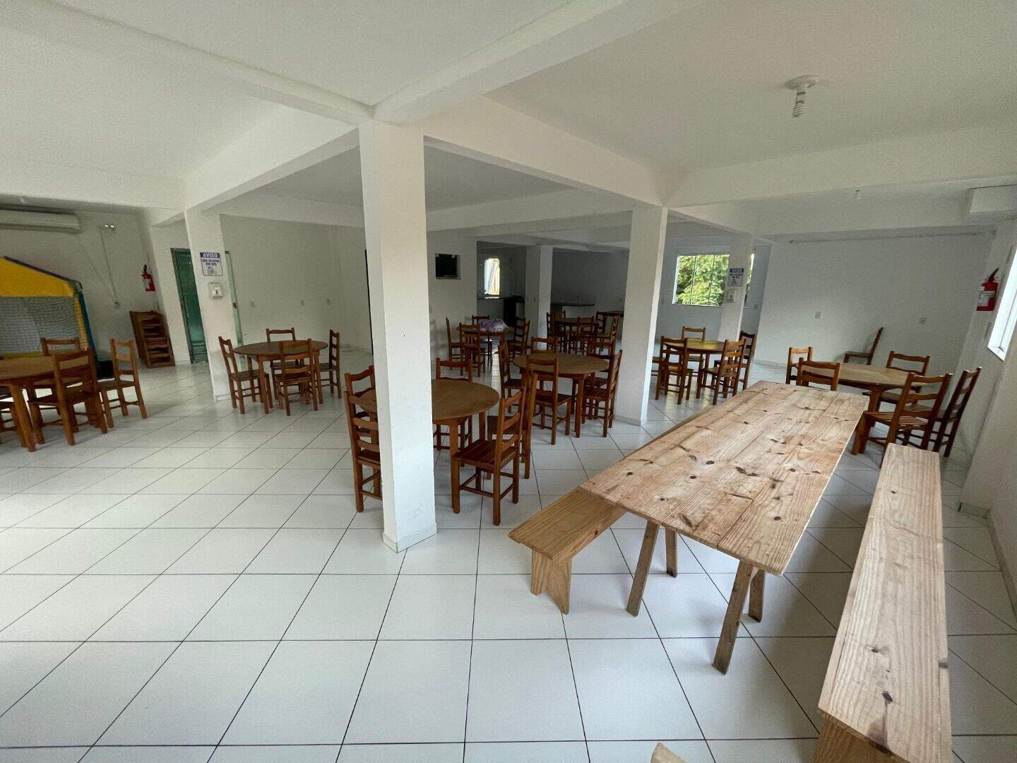 Sala para aluguel no Souza Cruz: 