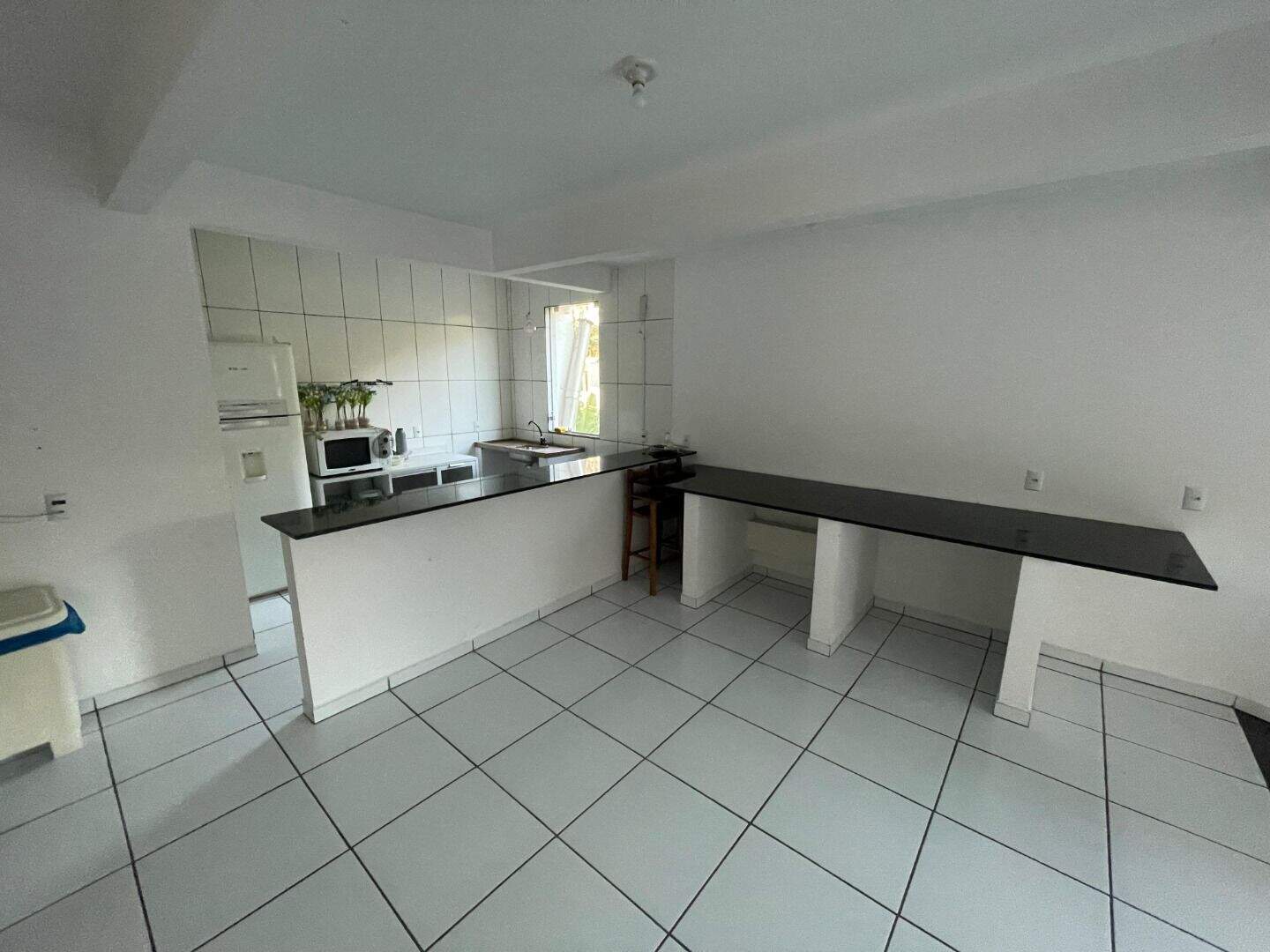 Sala para aluguel no Souza Cruz: 