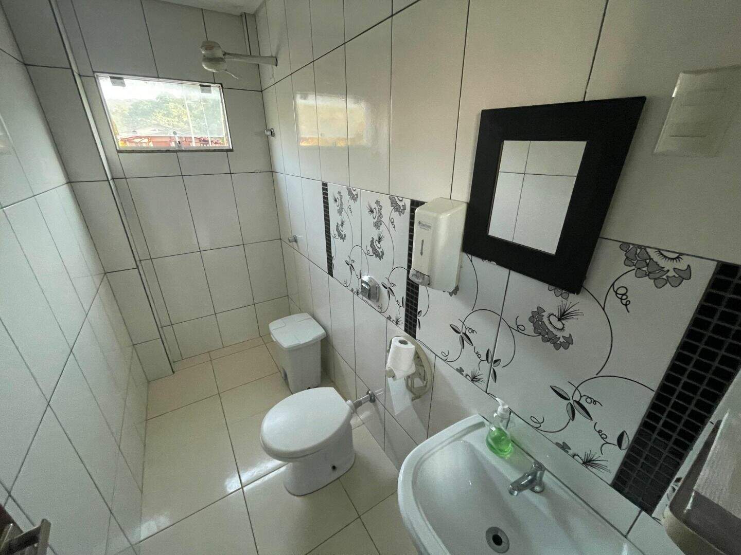 Sala para aluguel no Souza Cruz: 