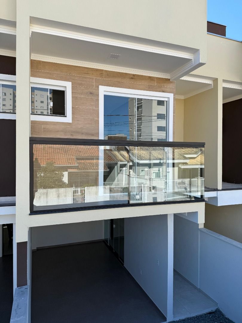 Sobrado à venda no Itacolomi: 