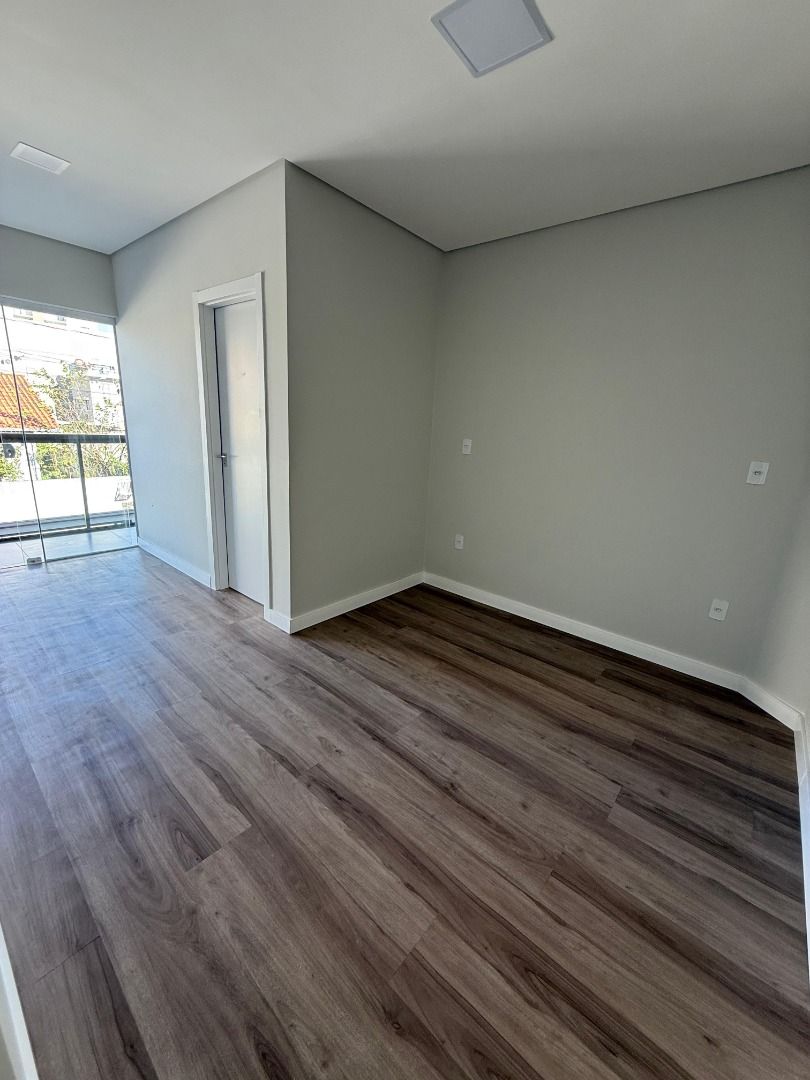 Sobrado à venda no Itacolomi: 