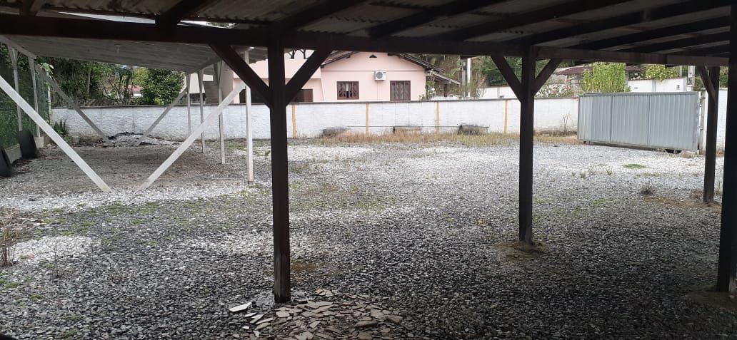 Terreno à venda no Azambuja: 