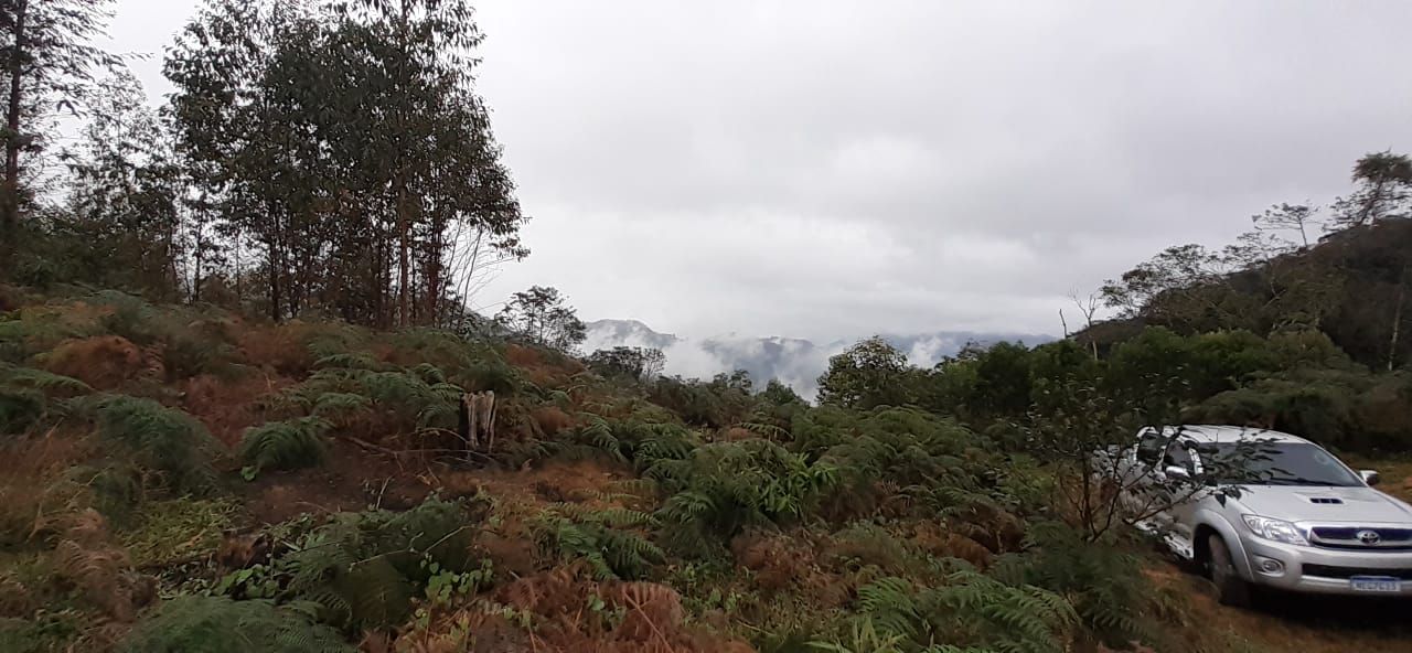 Terreno à venda no Aguas Negras: 
