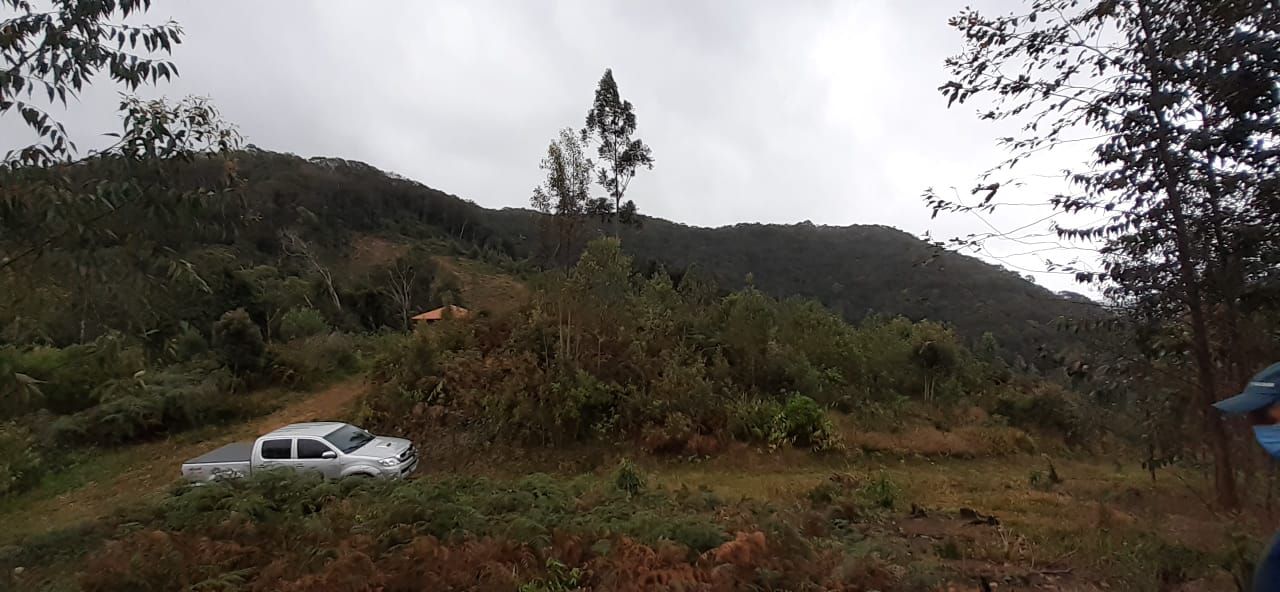 Terreno à venda no Aguas Negras: 