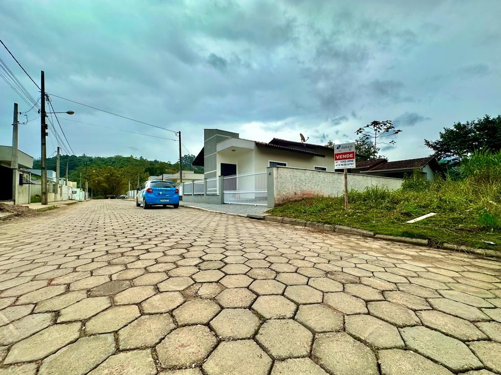 Terreno à venda no Guabiruba sul: 