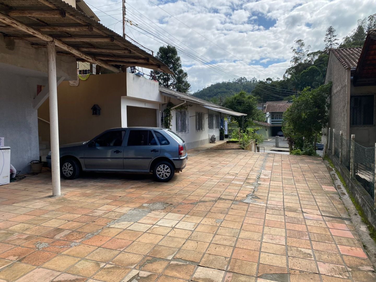 Terreno à venda no Primeiro de Maio: 