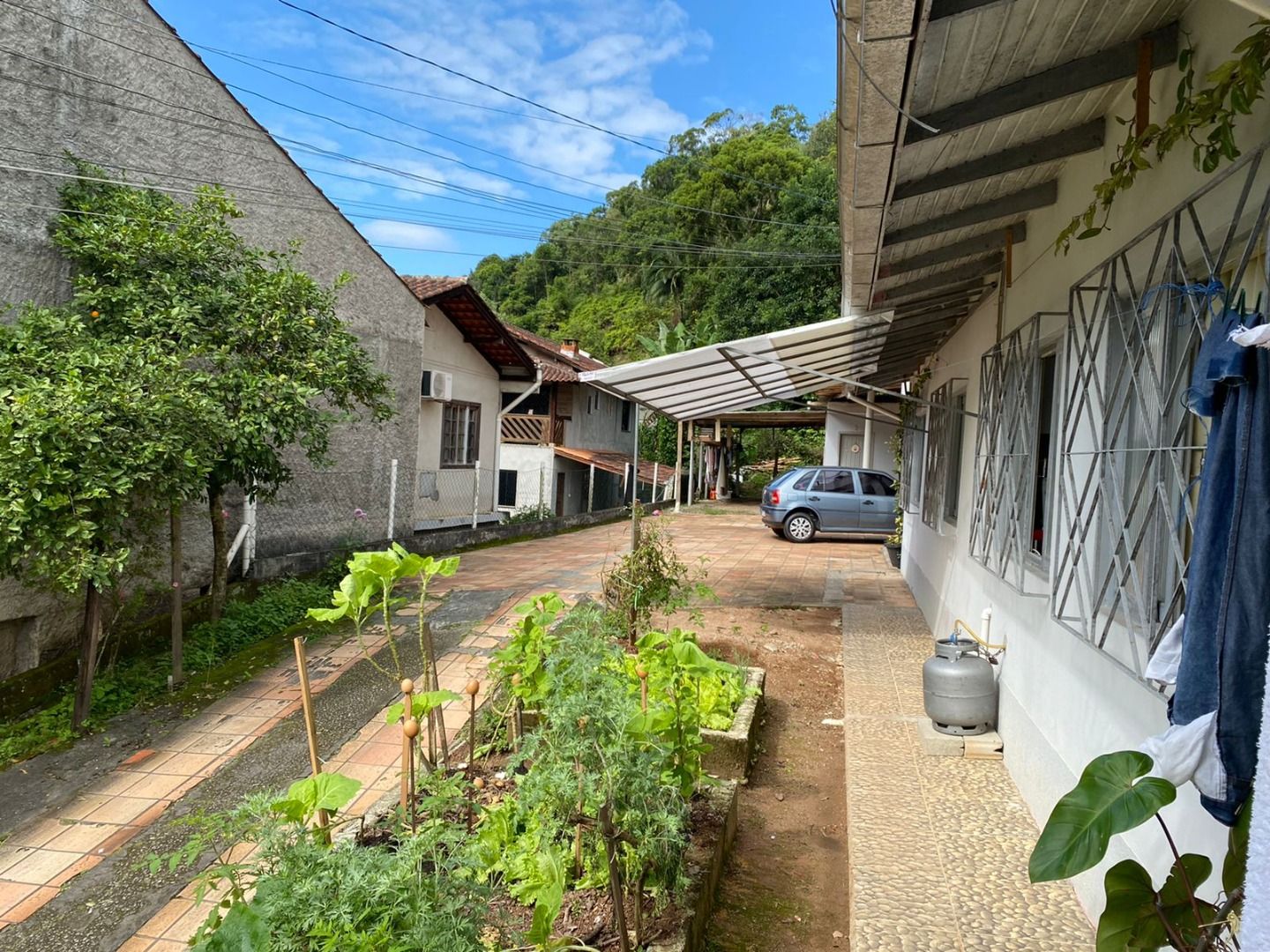 Terreno à venda no Primeiro de Maio: 