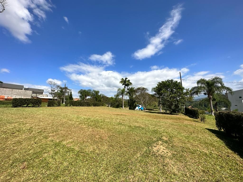 Terreno à venda no Dom Joaquim: 