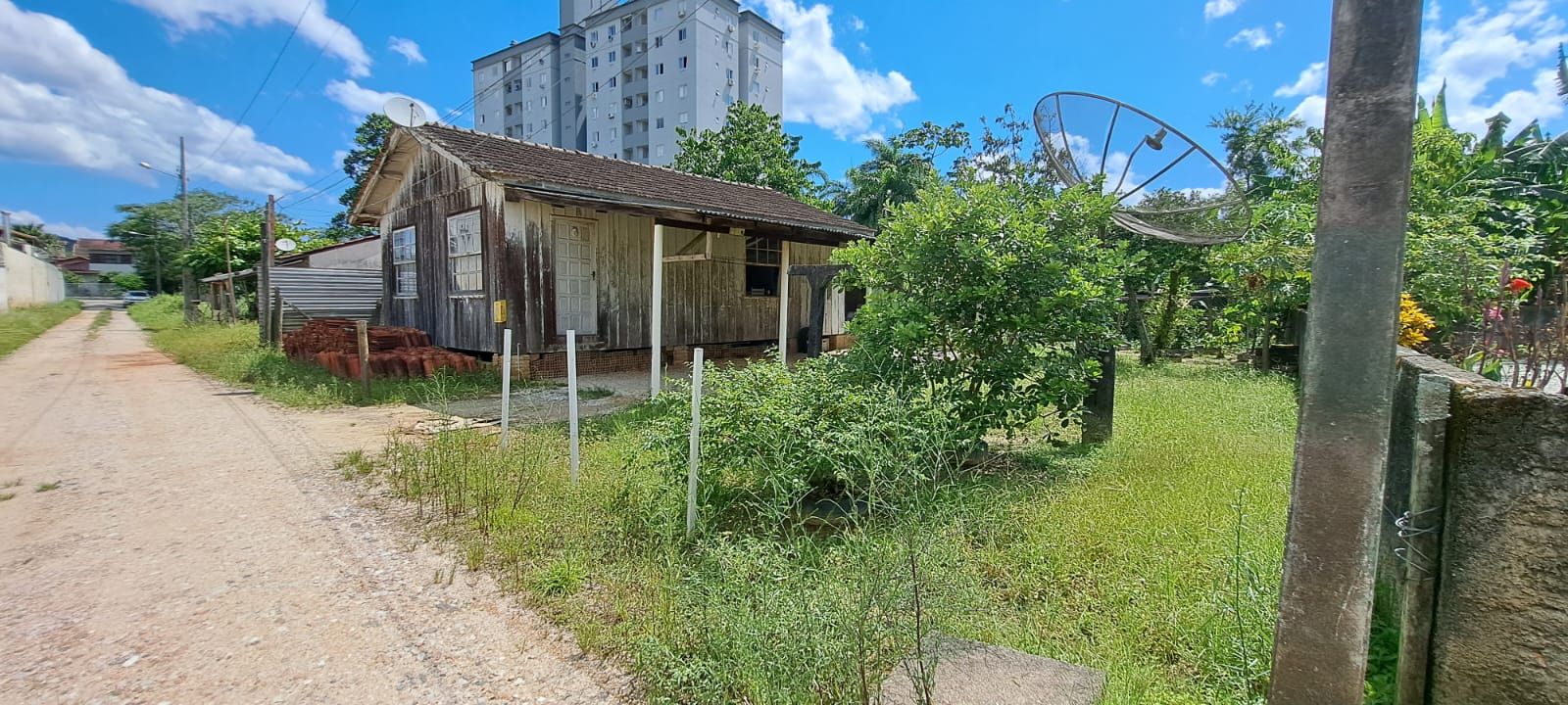 Terreno à venda no Santa Terezinha: 