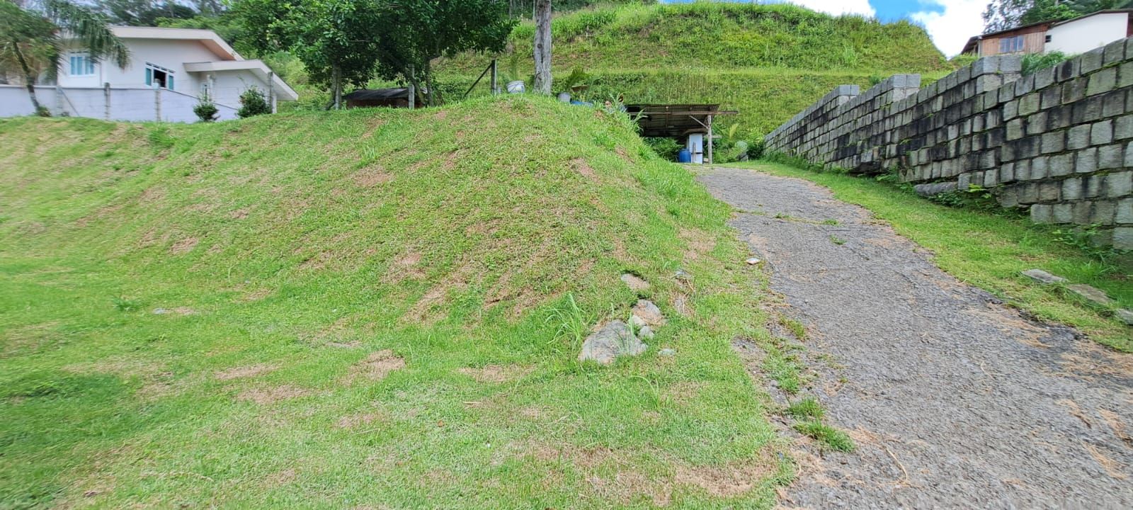 Terreno à venda no Limeira Baixa: 