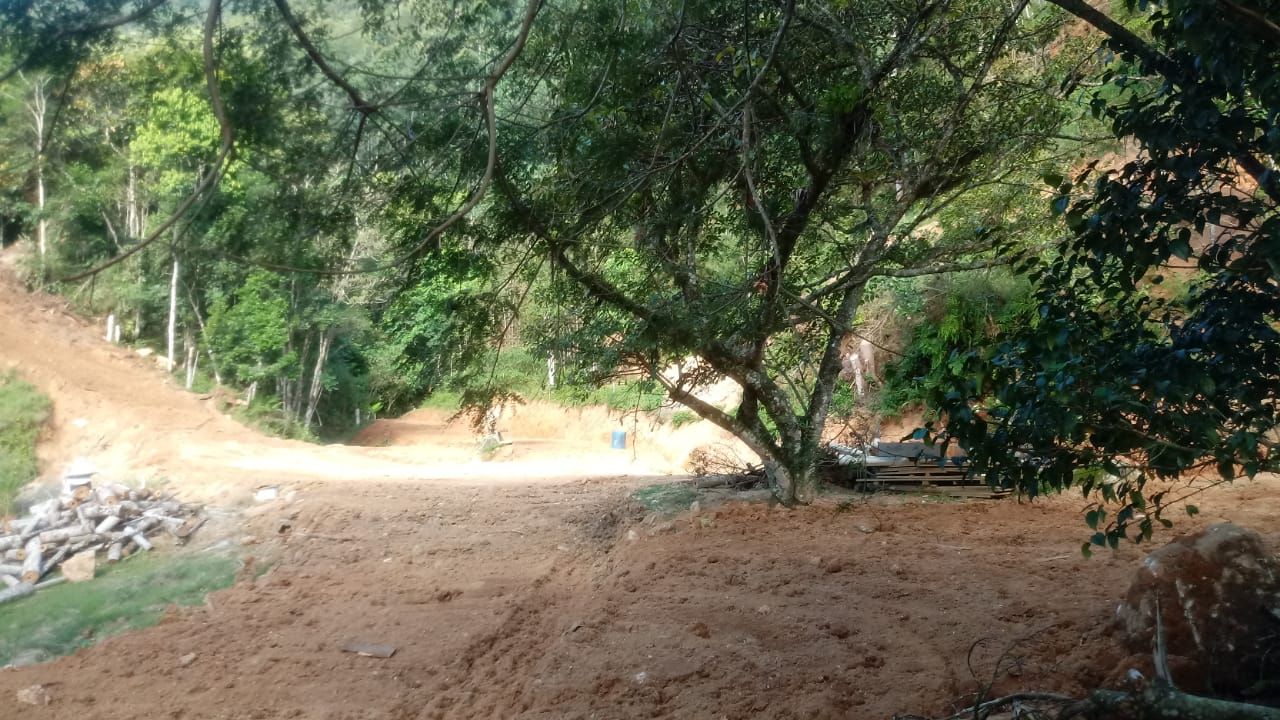 Terreno à venda no Cedro Alto: 