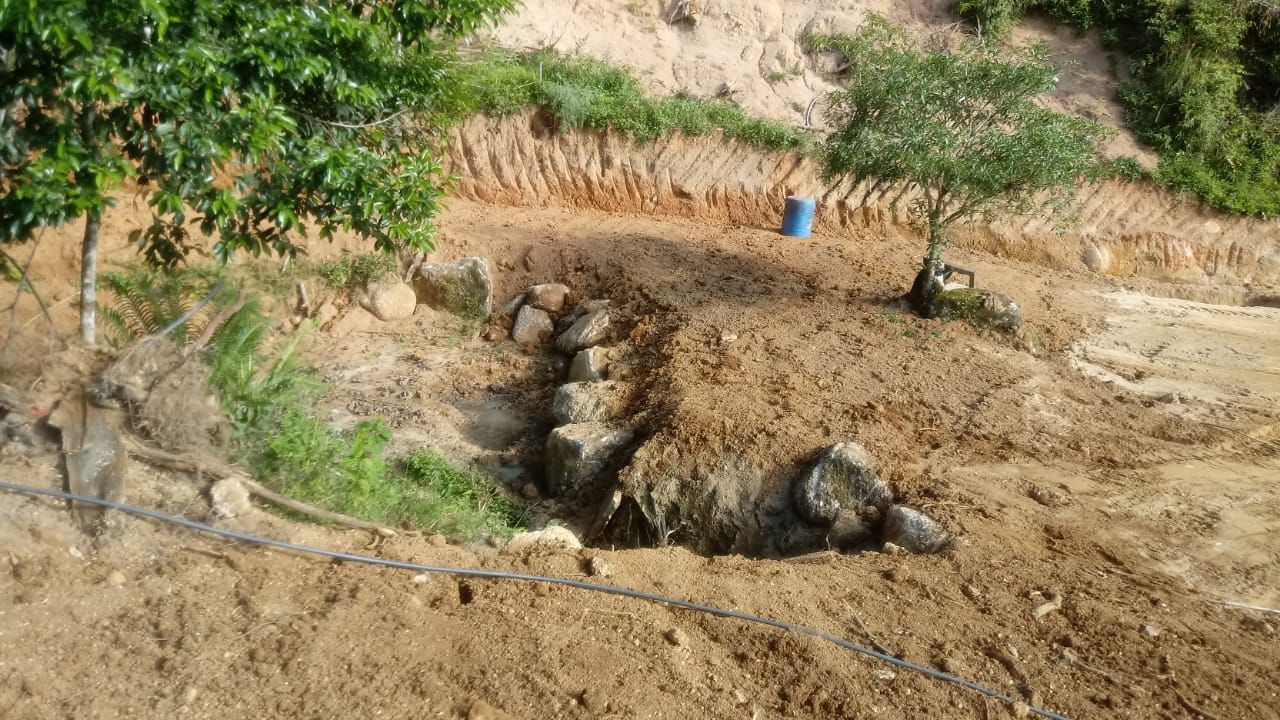 Terreno à venda no Cedro Alto: 