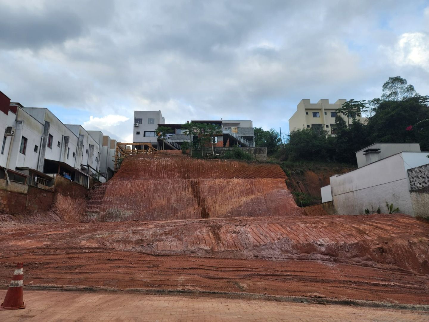 Terreno à venda no São Sebastião: 