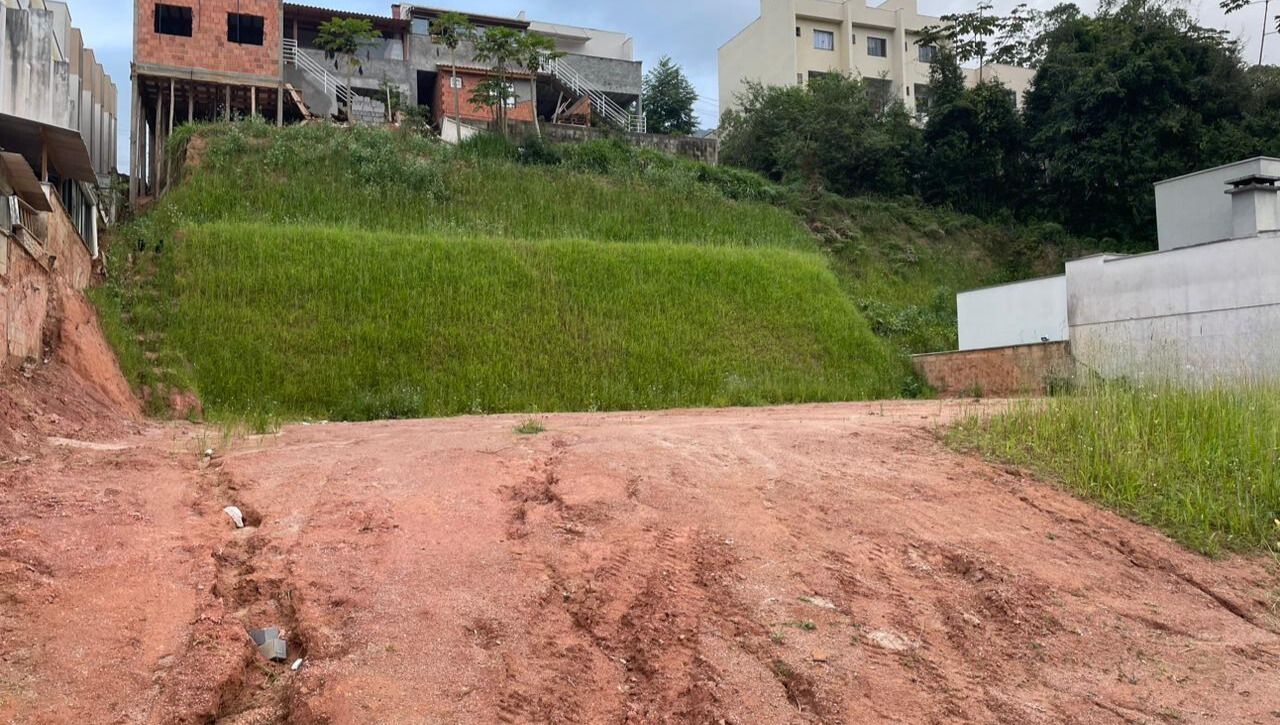 Terreno à venda no São Sebastião: 