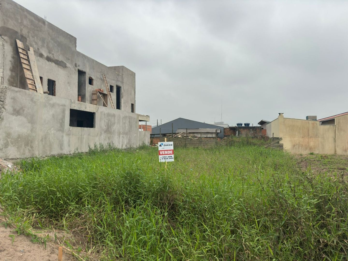 Terreno à venda no Itajuba: 