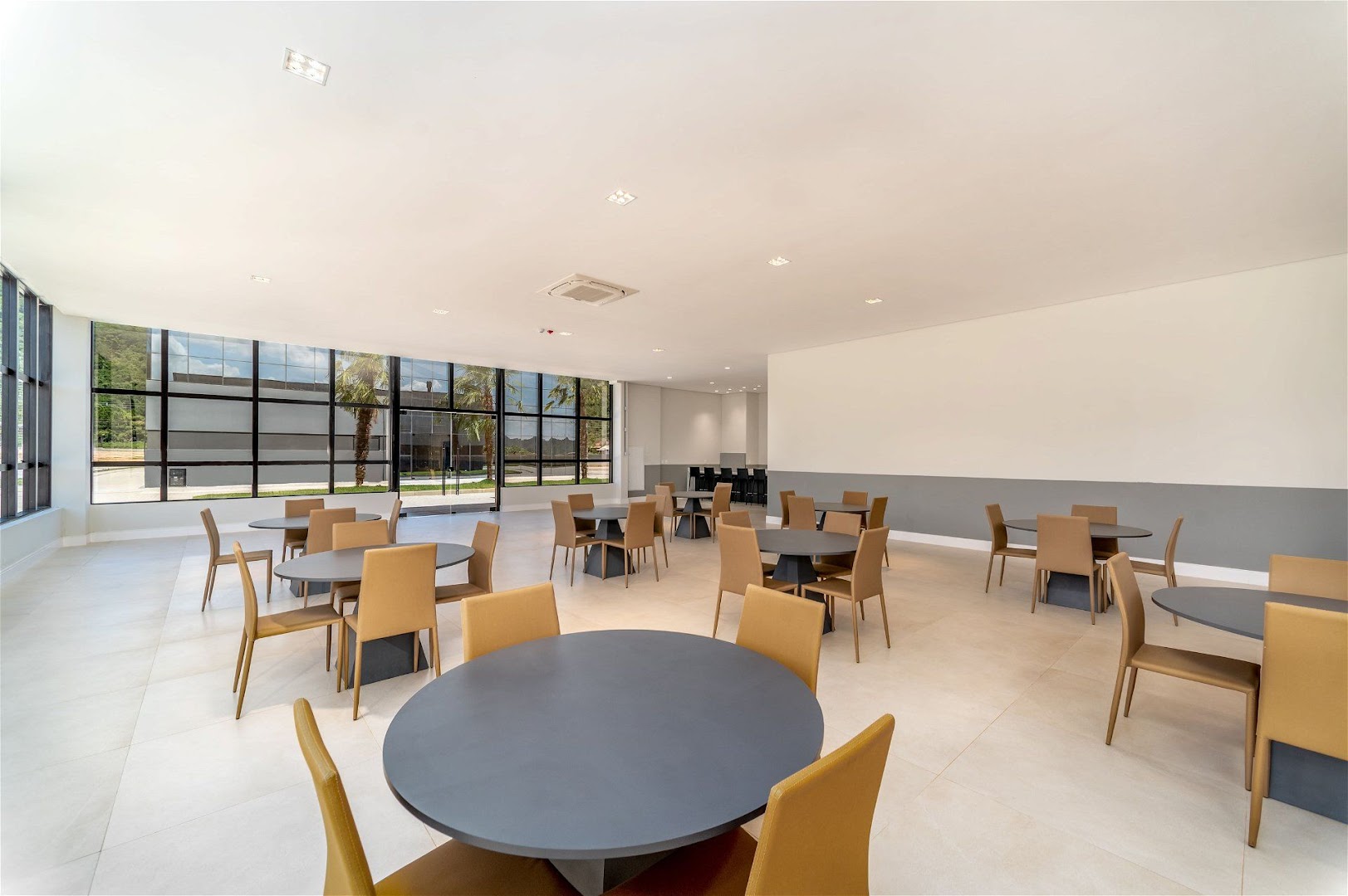 Terreno à venda no Sertão Santa Luzia: 