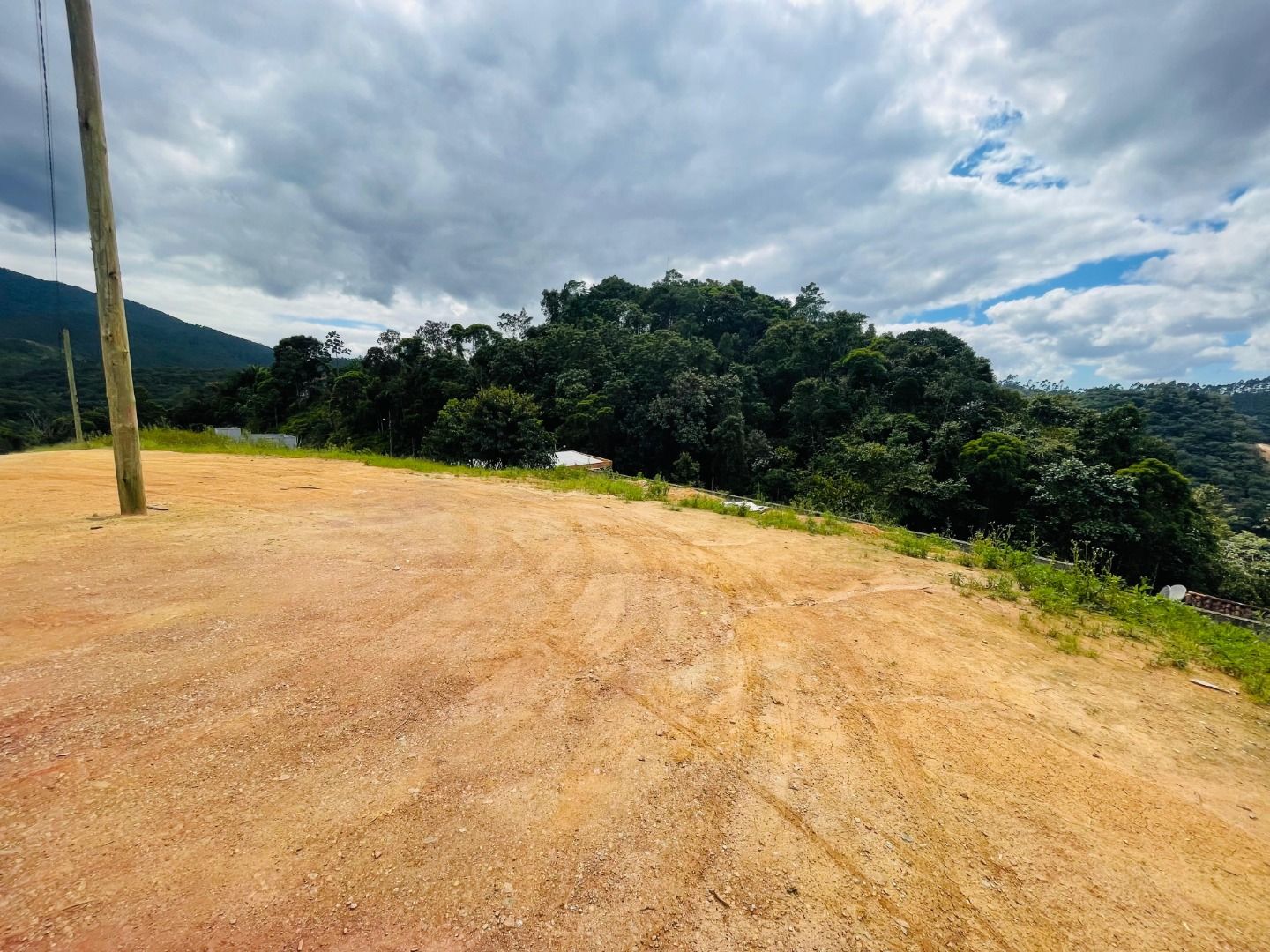 Terreno à venda no Bateas: 