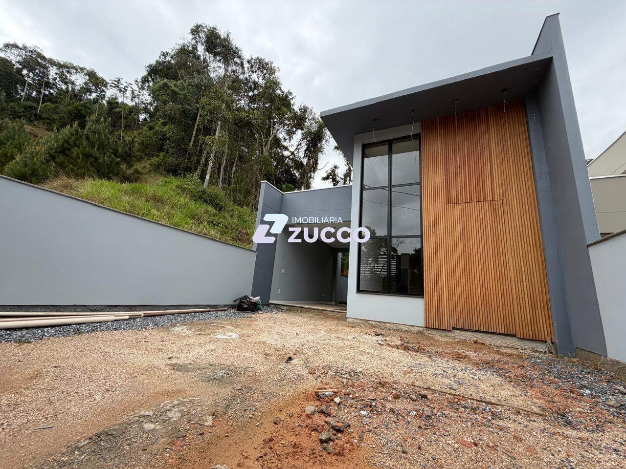 Casa à venda no Azambuja: 