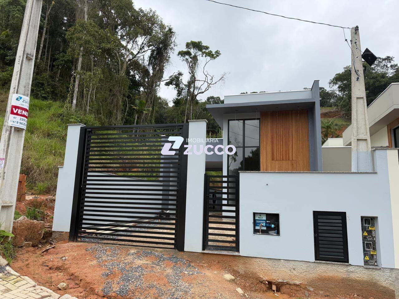 Casa à venda no Azambuja: 