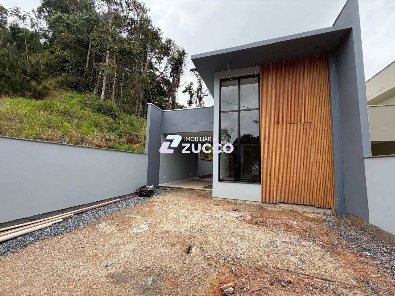 Casa à venda no Azambuja: 