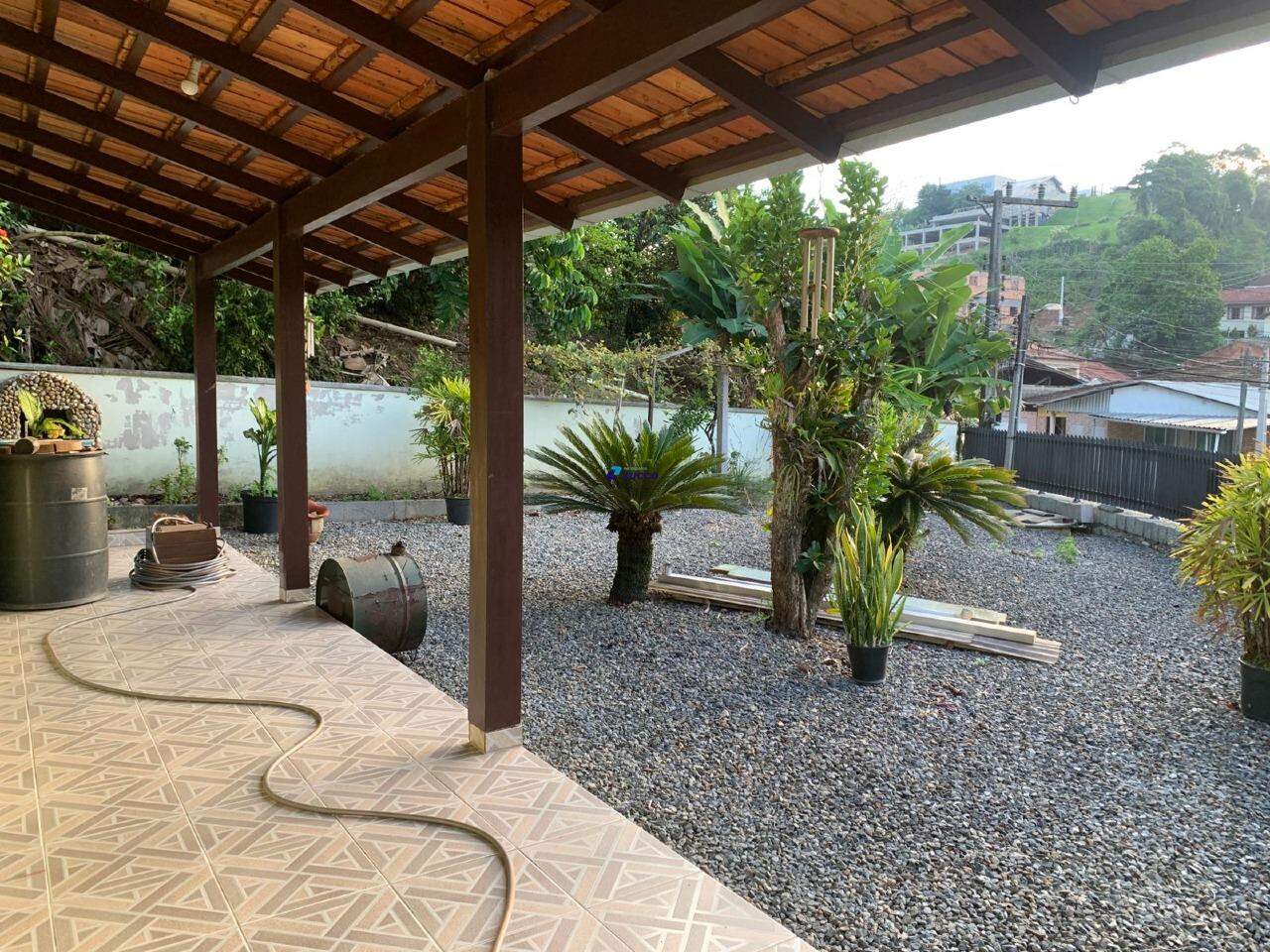 Casa à venda no Souza Cruz: 