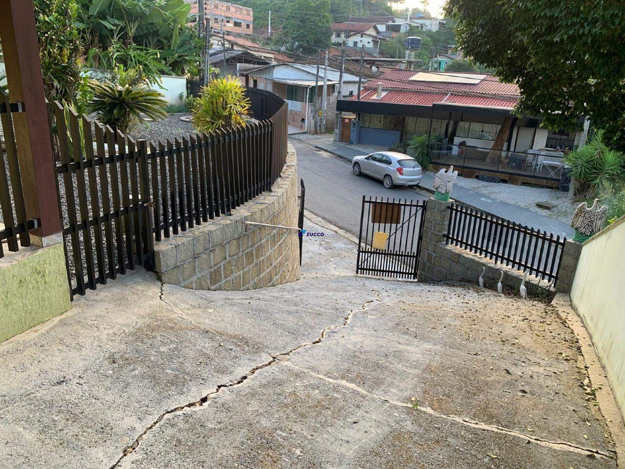 Casa à venda no Souza Cruz: 