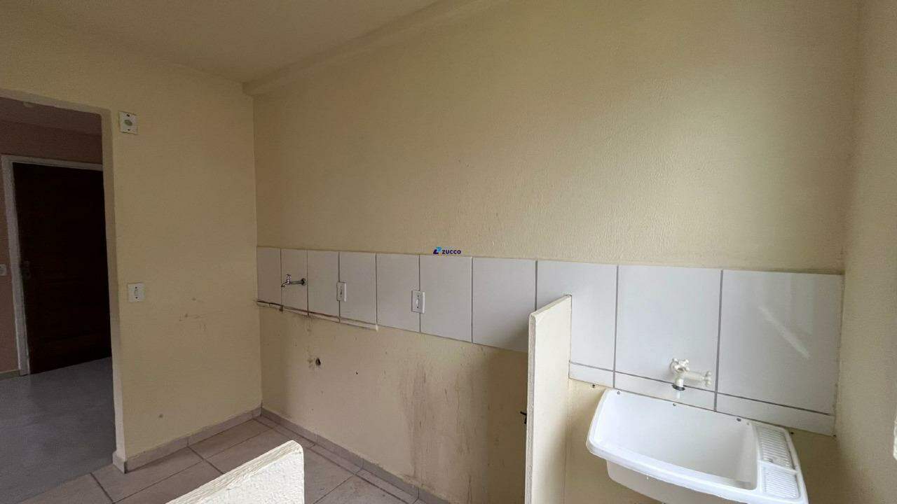 Apartamento para aluguel no Limeira Baixa: 