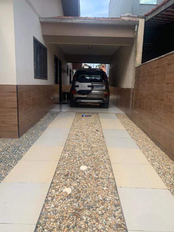 Casa à venda no Santa Terezinha: 