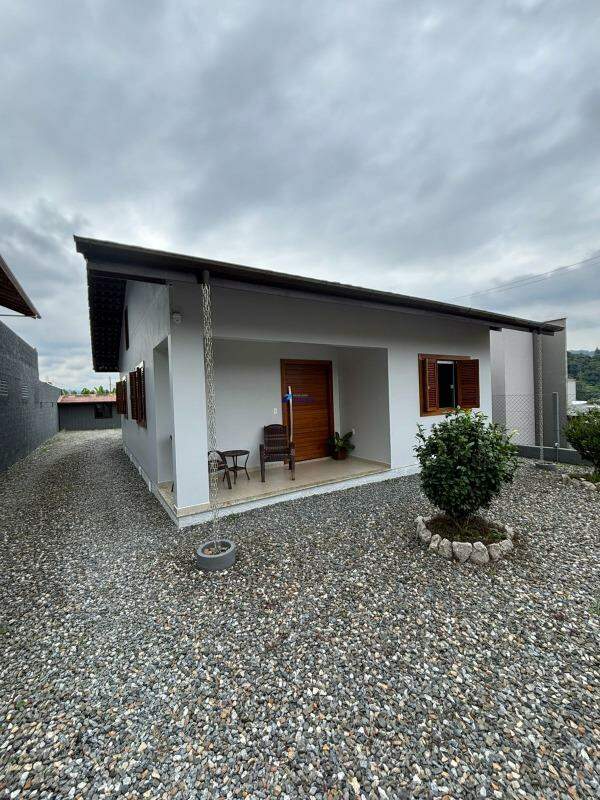 Casa à venda no Dom Joaquim: 