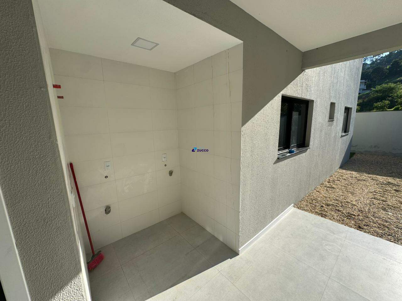 Casa à venda no Bateas: 