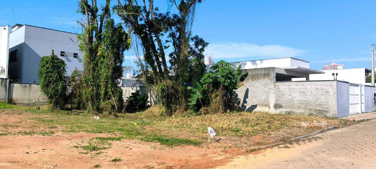 Terreno à venda no Itajuba: 
