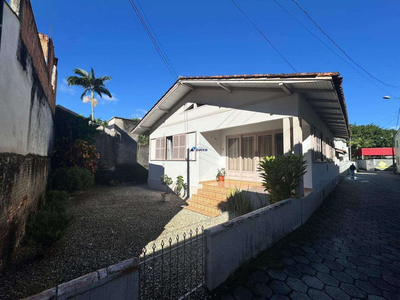 Casa à venda no Guarani: 