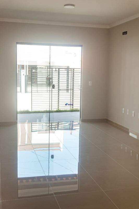 Casa à venda no Itacolomi: 