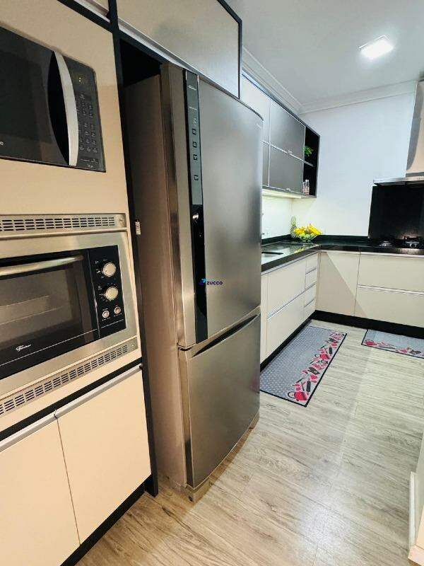 Apartamento à venda no Guarani: 